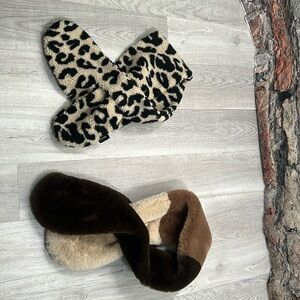 Set of 2 echo scarves you get both A594